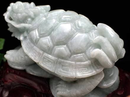 翡翠 ジェダイト 硬玉 龍亀 ロングイ 彫刻 置物