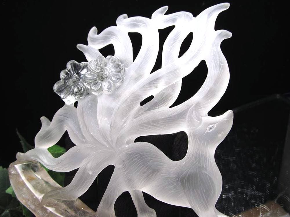 縁起物 九尾の狐 神獣 天然水晶 置物