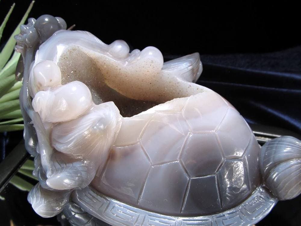 瑪瑙 メノウ めのう 龍穴アゲート トレジャー瑪瑙 龍亀 ロングイ 彫刻 置物