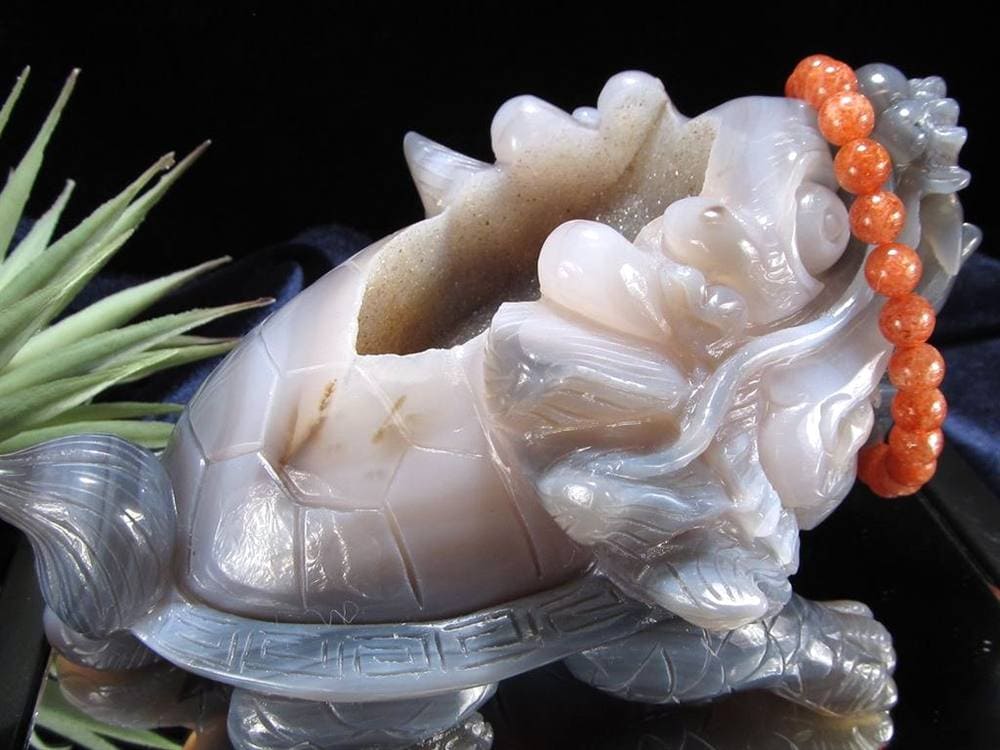 瑪瑙 メノウ めのう 龍穴アゲート トレジャー瑪瑙 龍亀 ロングイ 彫刻 置物