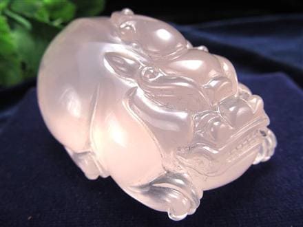 ローズクォーツ 貔貅 ヒキュウ 彫刻 置物 財運