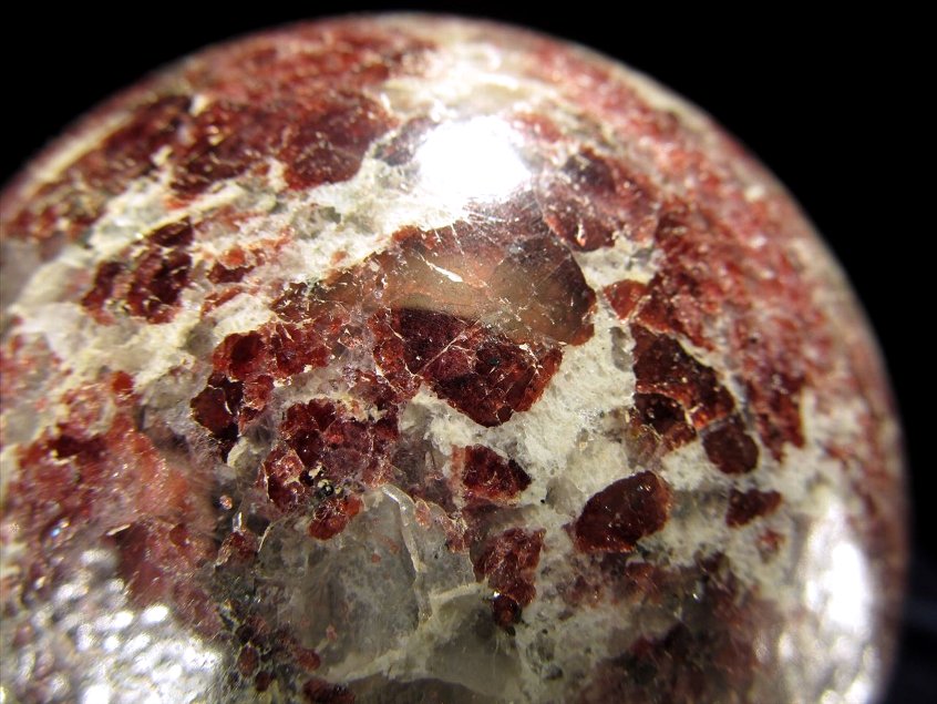 マダガスカルガーネット丸玉