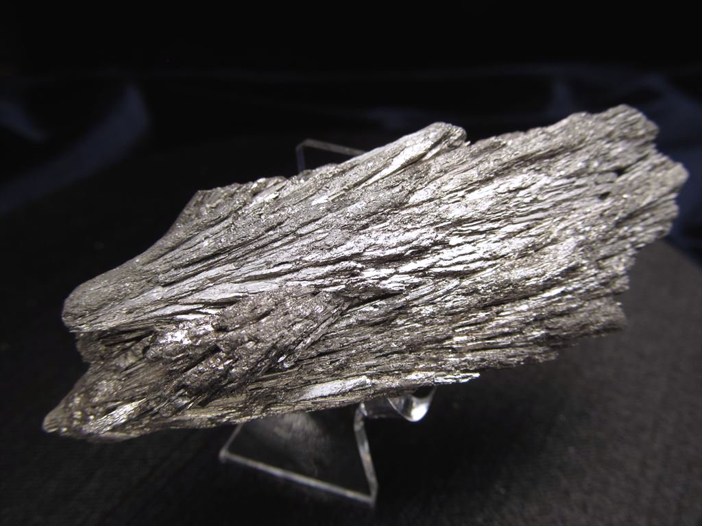 エンジェルフェザーカイヤナイト　ブレスレット ☆激レア！☆銀色に輝く天使の羽☆エンジェルフェザーカイヤナイト結晶