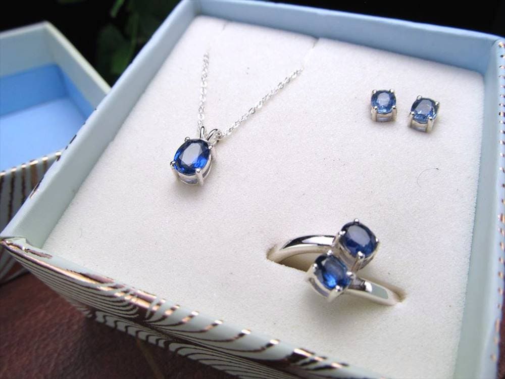 カイヤナイト 藍晶石 ネックレス 指輪 ピアス