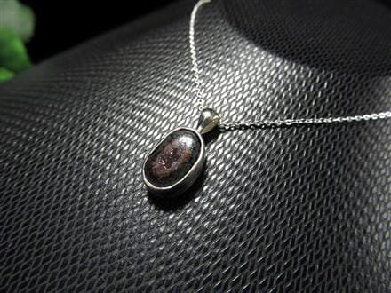 アゲート 瑪瑙 ジオード トレジャーメノウ 晶洞 ペンダントトップ