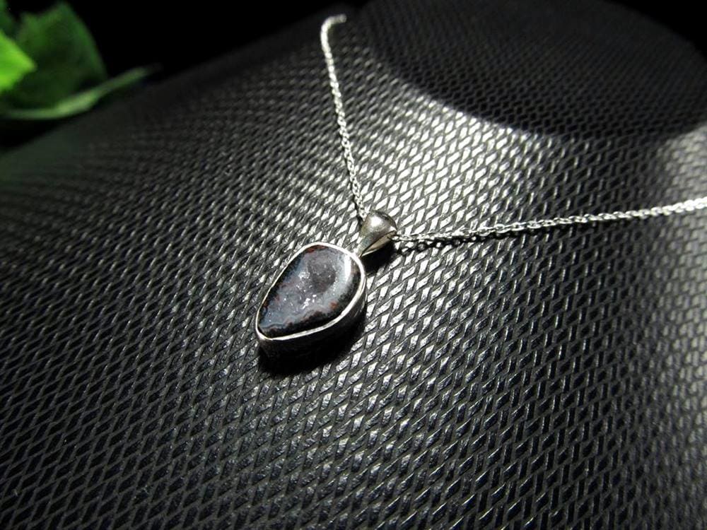 アゲート 瑪瑙 ジオード トレジャーメノウ 晶洞 ペンダントトップ