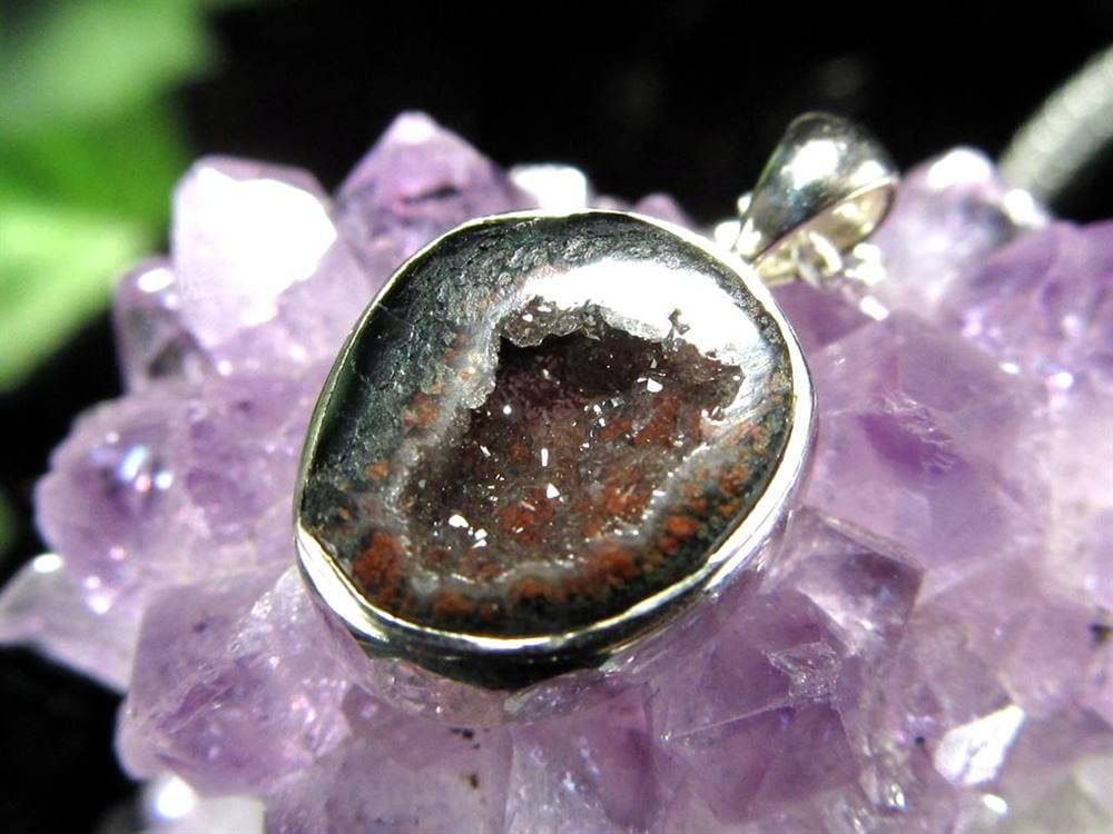 アゲート 瑪瑙 ジオード トレジャーメノウ 晶洞 ペンダントトップ