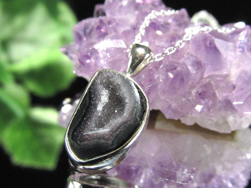 アゲート 瑪瑙 ジオード トレジャーメノウ 晶洞 ペンダントトップ