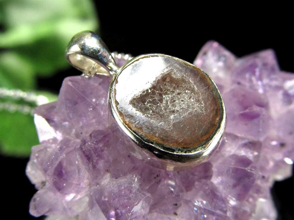 アゲート 瑪瑙 ジオード トレジャーメノウ 晶洞 ペンダントトップ