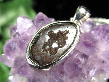 アゲート 瑪瑙 ジオード トレジャーメノウ 晶洞 ペンダントトップ