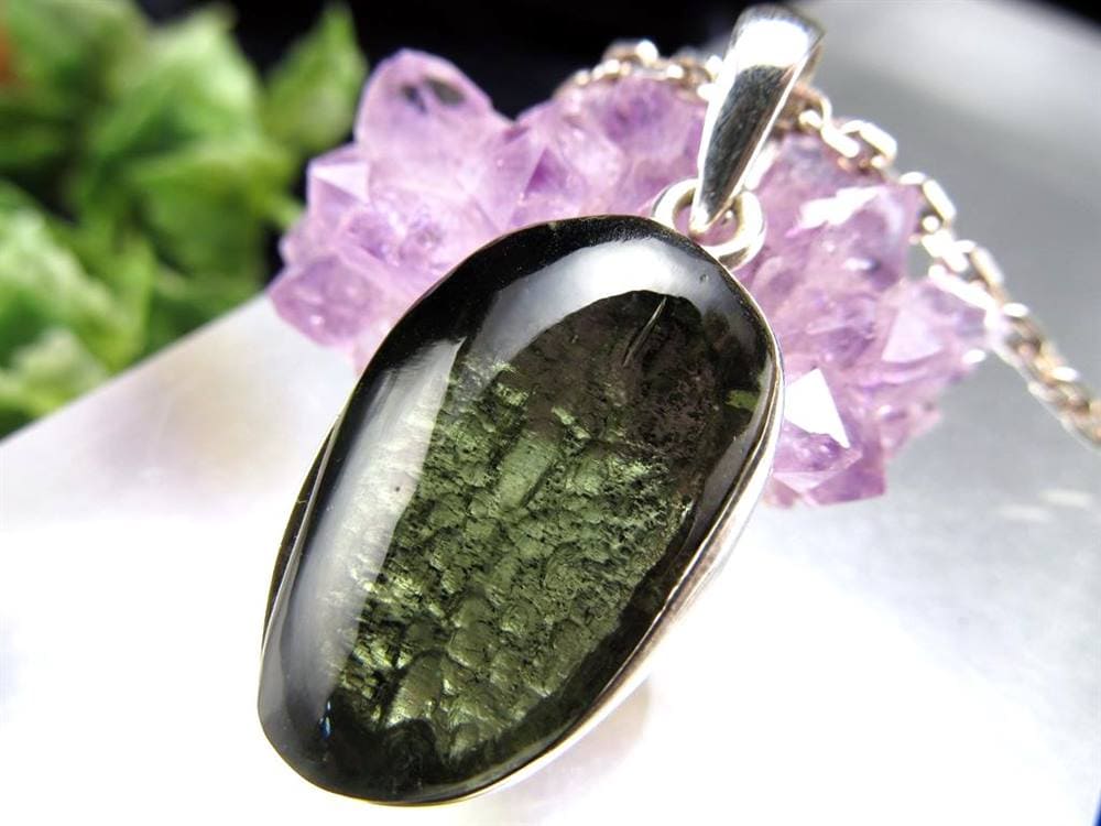 モルダバイト モルダウ石 テクタイト ペンダント アクセサリー