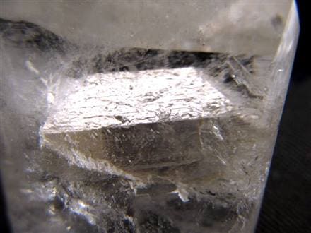 マニフェストクォーツ 貫入水晶 タンブル 水晶 クォーツインクォーツ