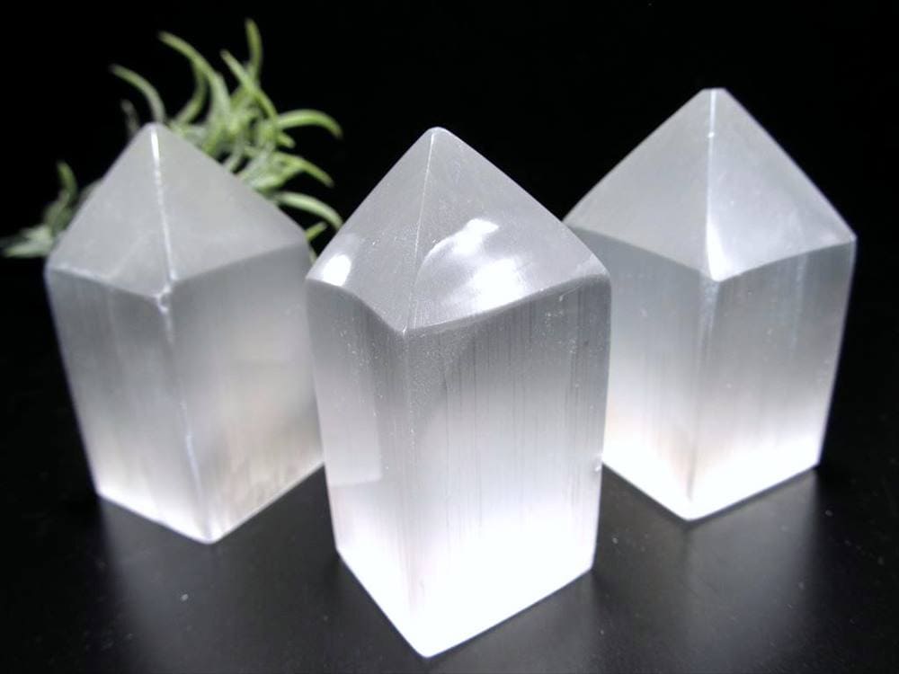 セレナイト ジプサム 透石膏 聖母マリアのガラス キャッツアイ