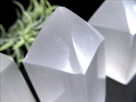 セレナイト ジプサム 透石膏 聖母マリアのガラス キャッツアイ