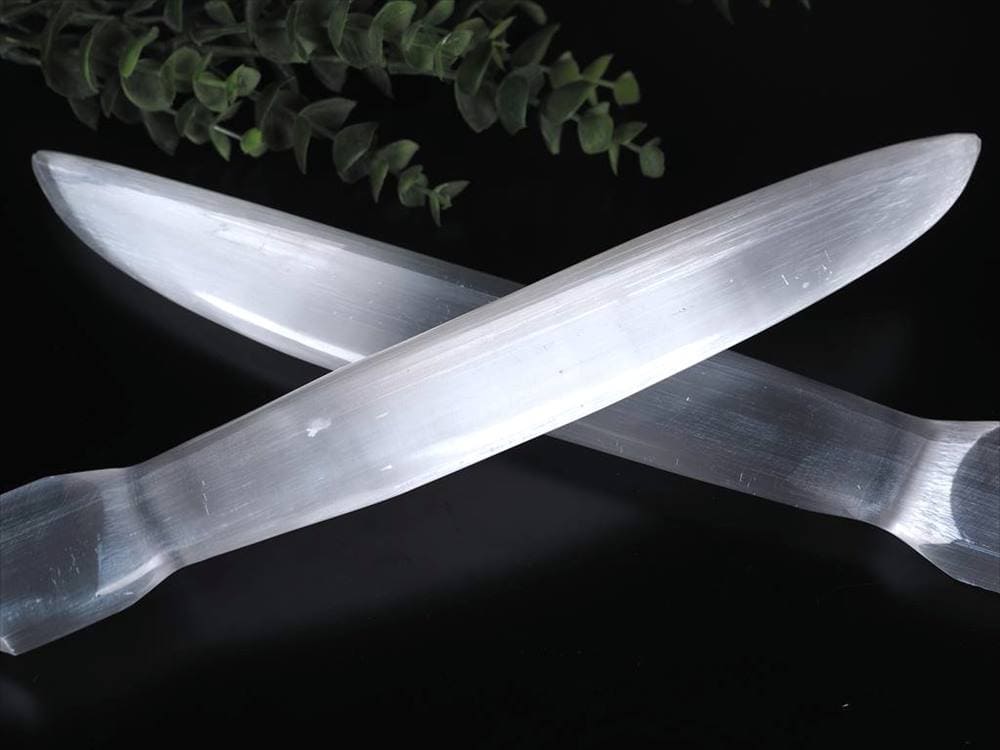 セレナイト ジプサム 透石膏 聖母マリアのガラス キャッツアイ