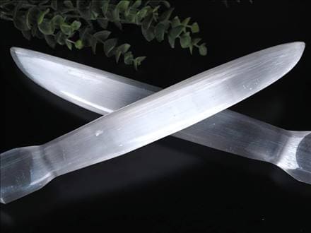 セレナイト ジプサム 透石膏 聖母マリアのガラス キャッツアイ