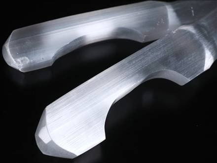 セレナイト ジプサム 透石膏 聖母マリアのガラス キャッツアイ