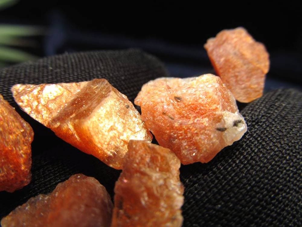 サンストーン 原石 日長石 アベンチュレッセンス シラー