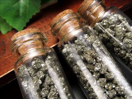 さざれボトル コルクボトル 細石 天然石ボトル パイライト