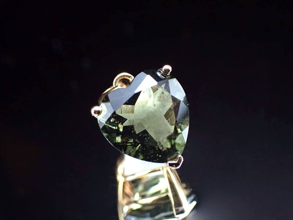 モルダバイト モルダウ石 隕石 18K 18金ゴールド