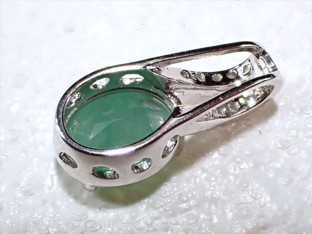 エメラルド 宝石 5月の誕生石 ペンダント アクセサリー