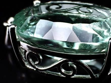 フローライト ペンダントトップ オーバルカット 天才の石 アクセサリー