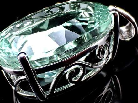 フローライト ペンダントトップ オーバルカット 天才の石 アクセサリー