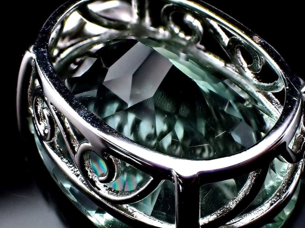 フローライト ペンダントトップ オーバルカット 天才の石 アクセサリー