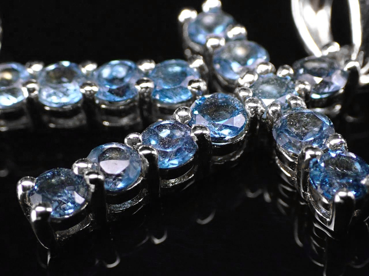 ロンドンブルートパーズ