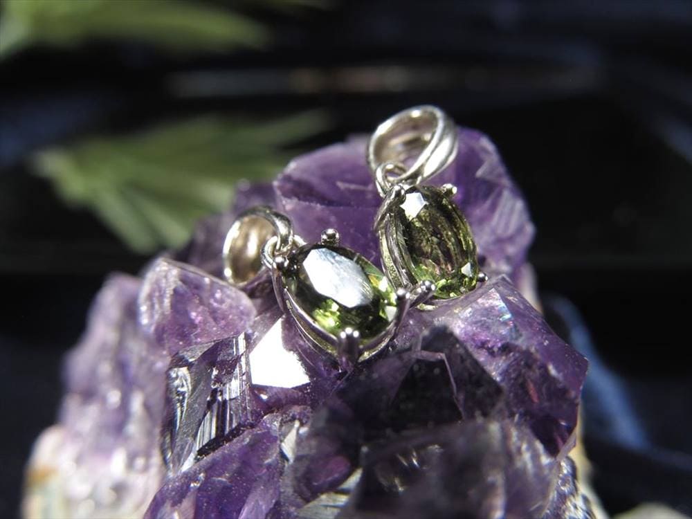 モルダバイト ペンダント 隕石 ナチュラルグラス Silver925