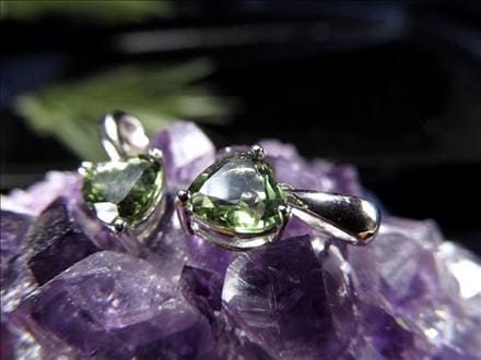 モルダバイト ペンダント 隕石 ナチュラルグラス Silver925