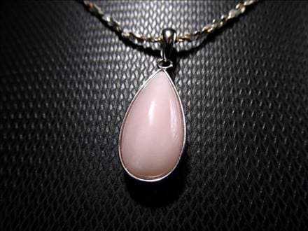 ピンクオパール,ペンダントトップ,蛋白石,ドロップ,オパール