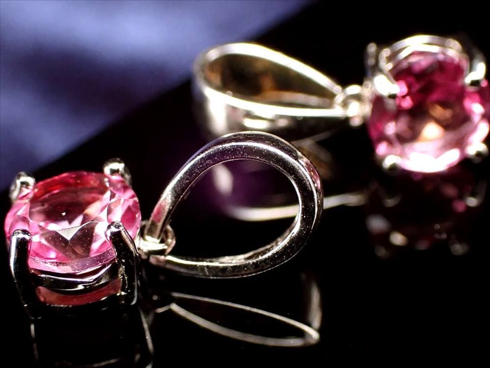 ペンダントトップ