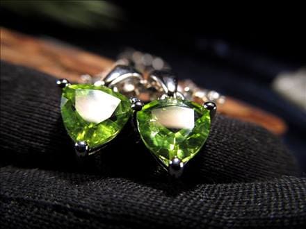 ペリドット かんらん石 ペンダントトップ アクセサリー ハワイアンダイヤモンド