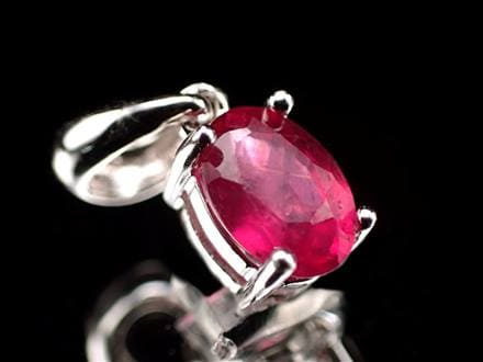 ルビー ペンダント 誕生石 宝石 アクセサリー