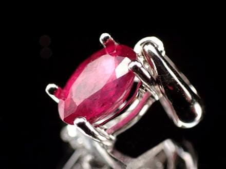 ルビー ペンダント 誕生石 宝石 アクセサリー