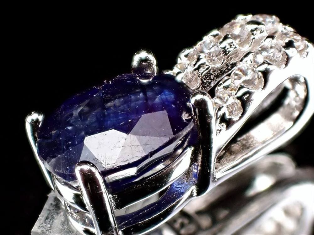 サファイア ペンダントトップ コランダム 9月の誕生石 アクセサリー