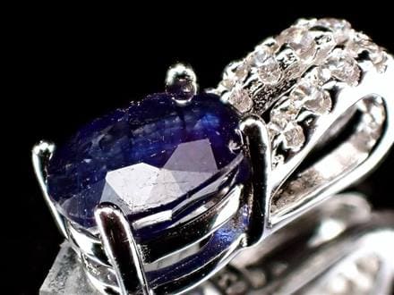 サファイア ペンダントトップ コランダム 9月の誕生石 アクセサリー