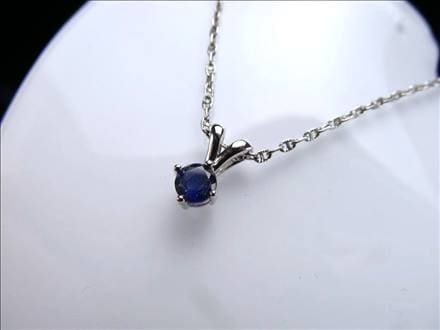 サファイア 宝石 9月の誕生石 ペンダント アクセサリー