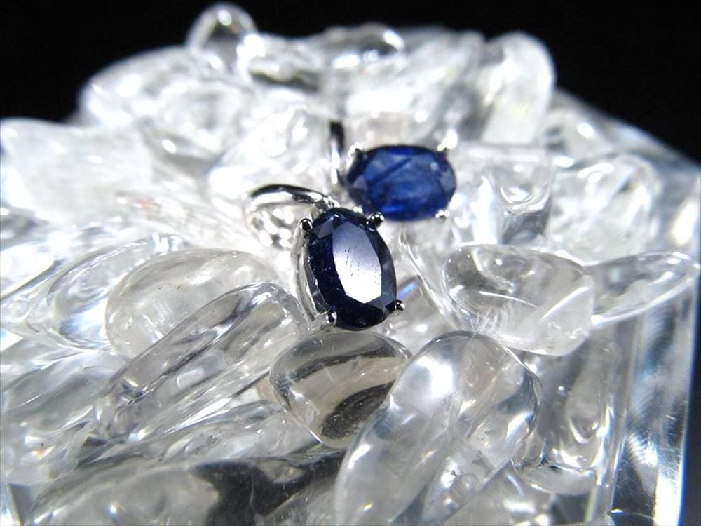 サファイア 宝石 9月の誕生石 ペンダント アクセサリー