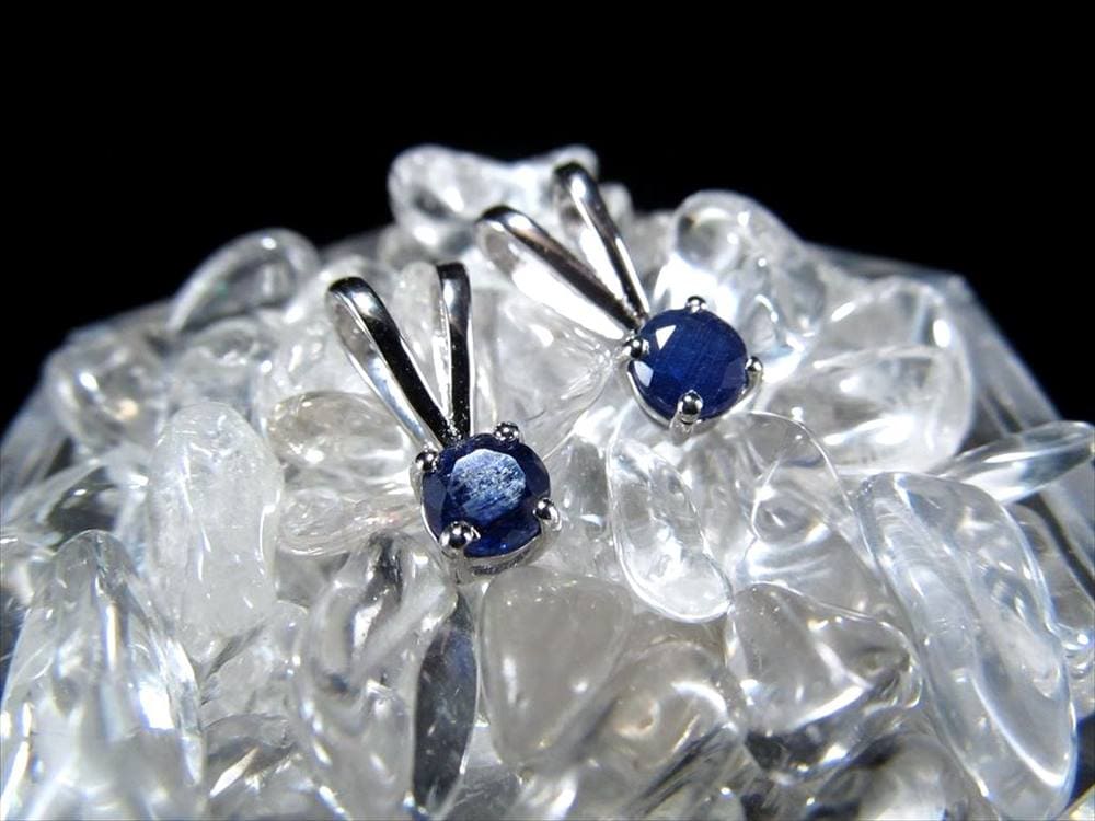 サファイア 宝石 9月の誕生石 ペンダント アクセサリー