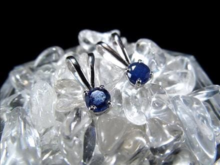 サファイア 宝石 9月の誕生石 ペンダント アクセサリー