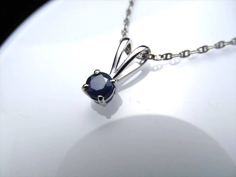 サファイア 宝石 9月の誕生石 ペンダント アクセサリー
