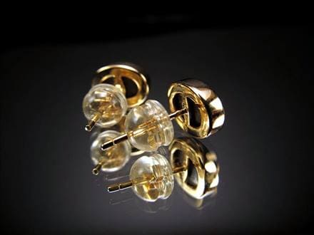 ピアス