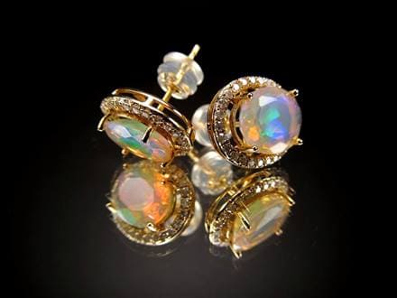 ピアス