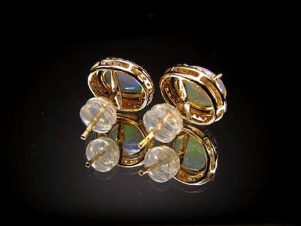ピアス