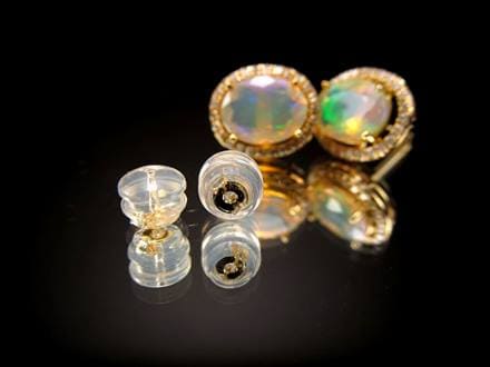 ピアス