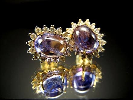 ピアス