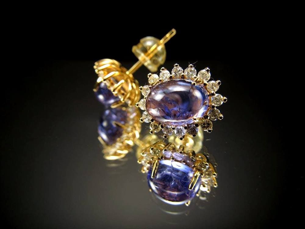 ピアス