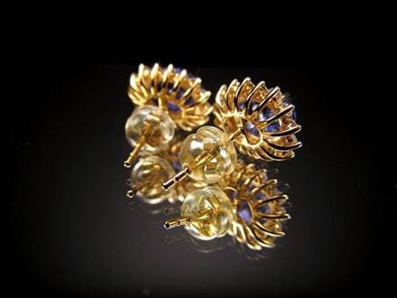 ピアス